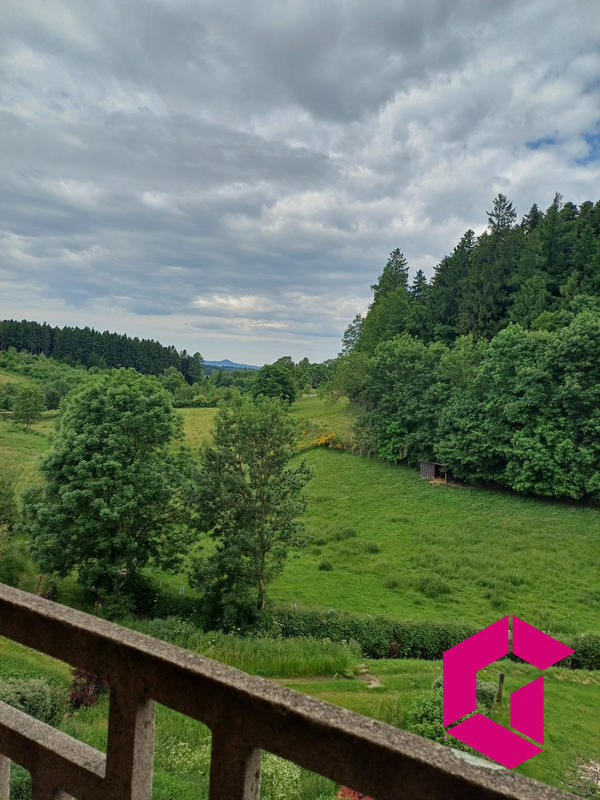 Maison traditionnelle - 114 m² - 6 pièces