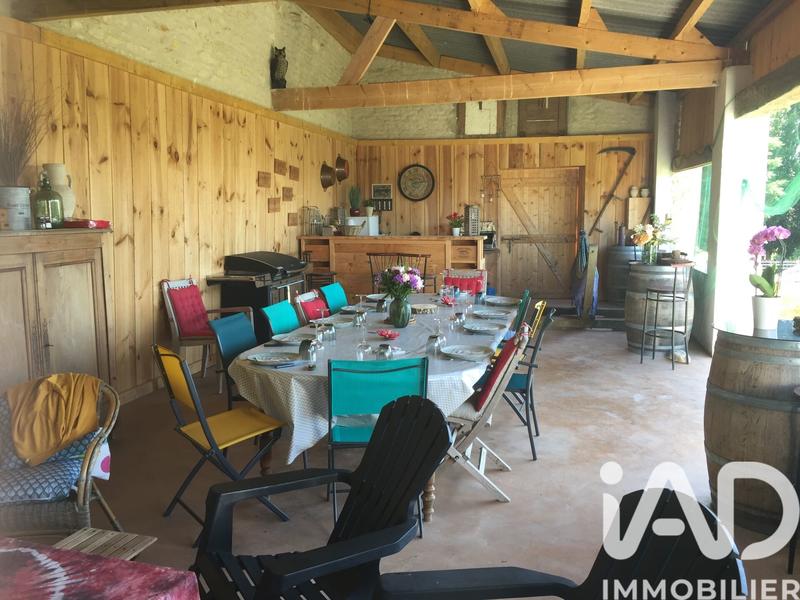 Maison - 230 m² - 6 pièces