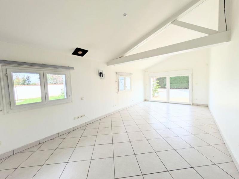 Maison - 280 m² - 7 pièces