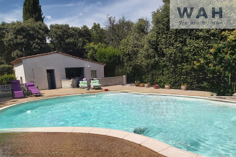 Maison - 187 m² - 6 pièces