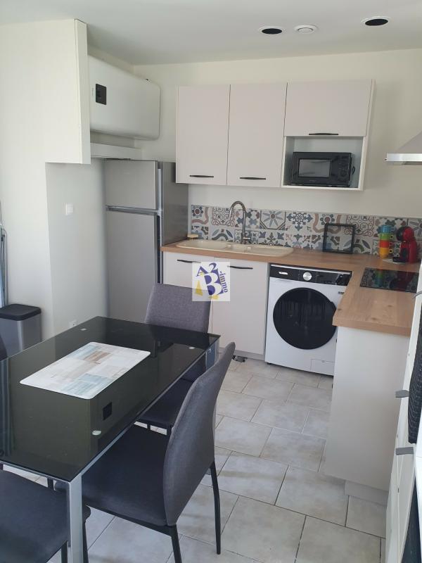 Studio - 37 m² - 1 pièce