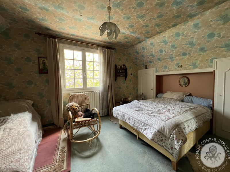 Maison - 245 m² - 10 pièces