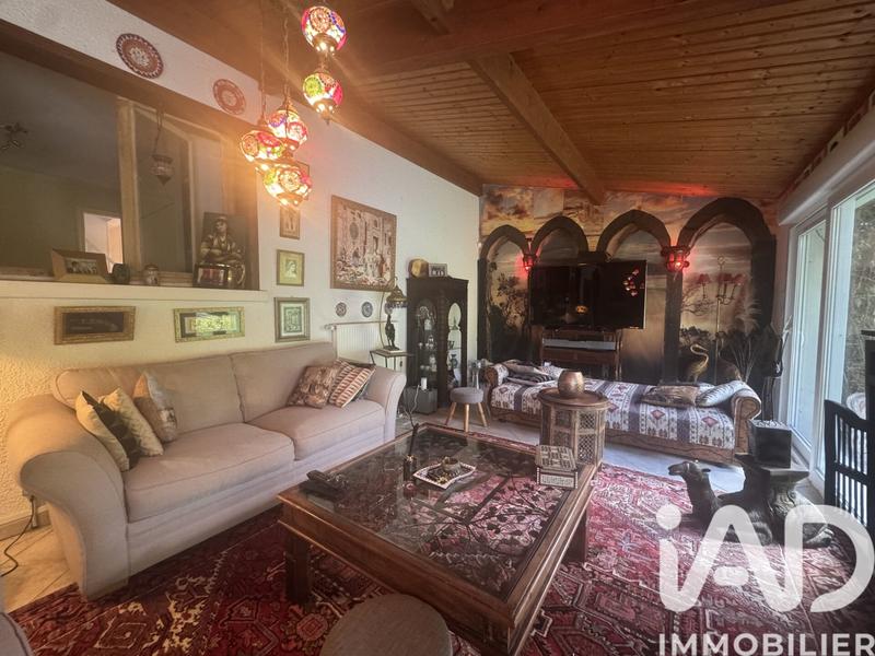 Maison de maîtres - 199 m² - 8 pièces