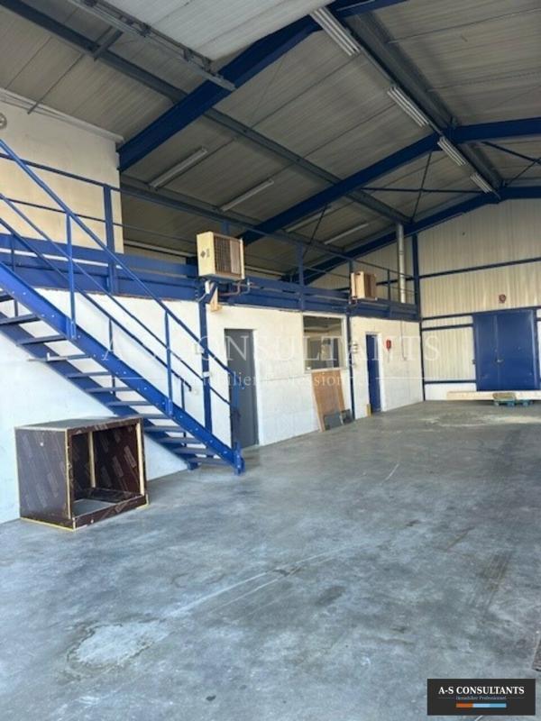 Local d'activité / Entrepôt - 600 m²