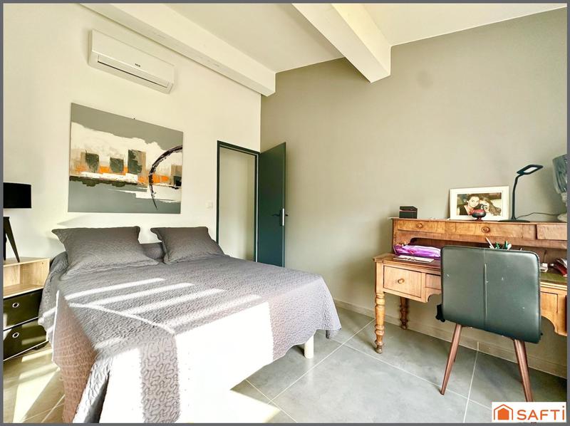 Maison - 212 m² - 8 pièces