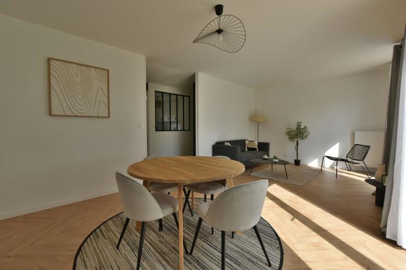 Maison - 142 m² - 6 pièces