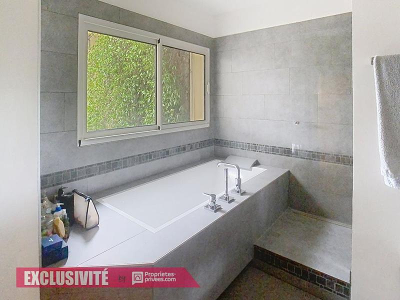 Maison - 136 m² - 6 pièces