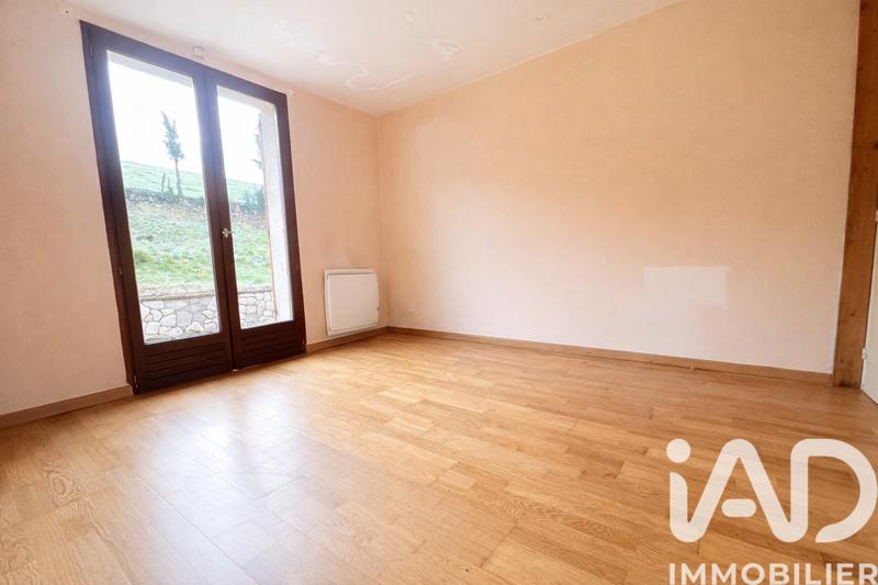 Maison - 99 m² - 5 pièces