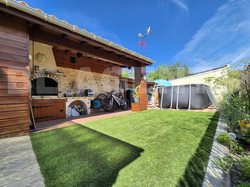 Maison - 137 m² - 5 pièces