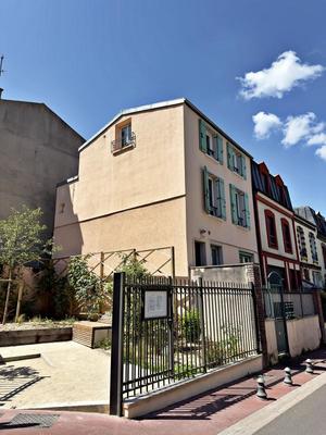 Immeuble - 125 m² - 6 pièces