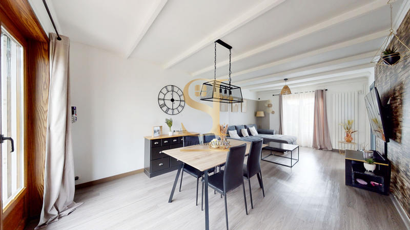 Maison - 83 m² - 5 pièces