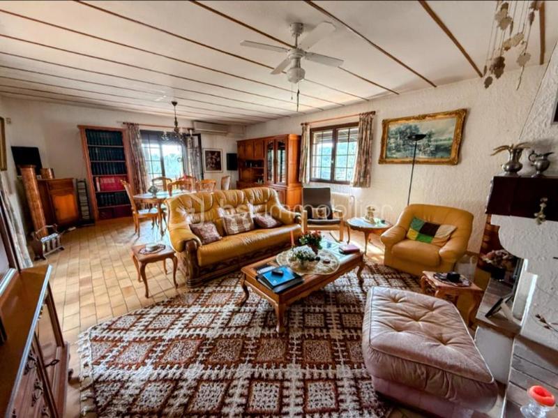 Villa - 193 m² - 7 pièces