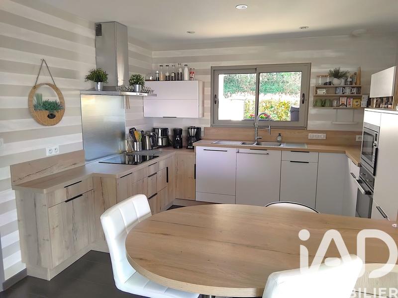 Maison - 123 m² - 4 pièces