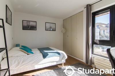 Chambre - 11 m² - 1 pièce