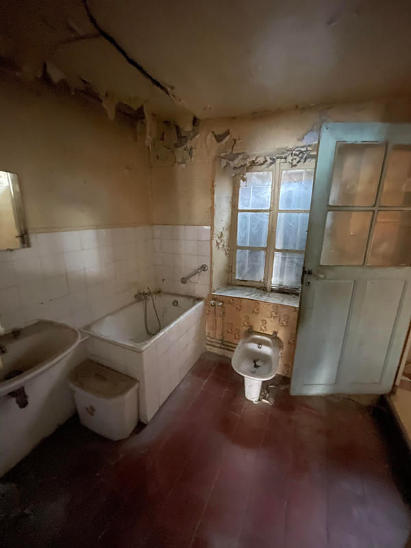 Maison de village - 105 m² - 10 pièces