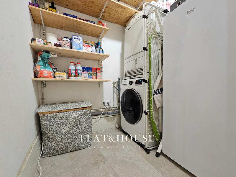 Appartement - 100 m² - 4 pièces