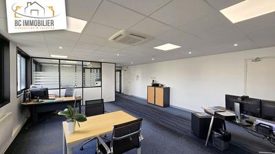 Bureau - 71 m²