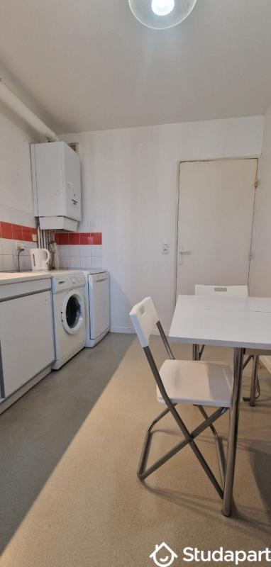 Chambre - 12 m² - 1 pièce