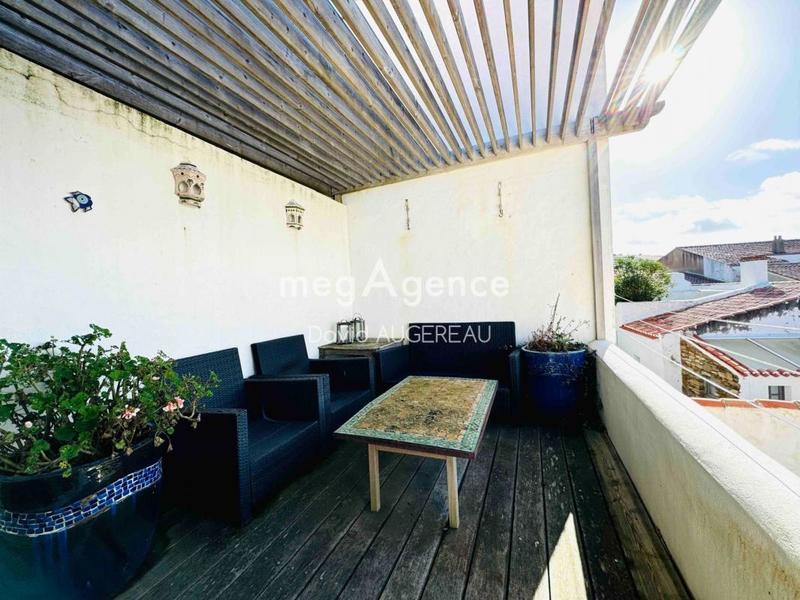 Maison traditionnelle - 123 m² - 8 pièces