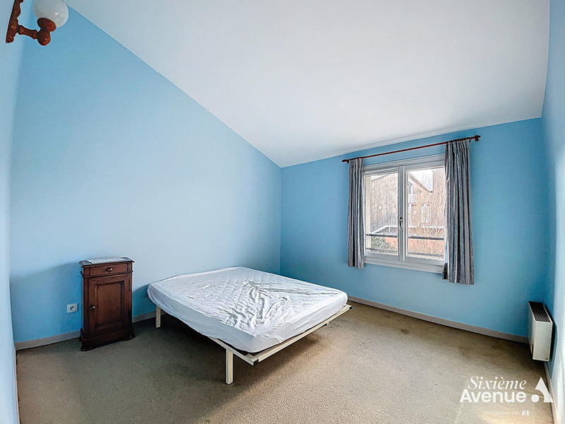 Maison - 99 m² - 5 pièces