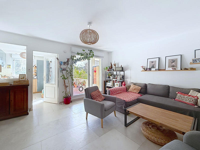 Appartement - 75 m² - 3 pièces