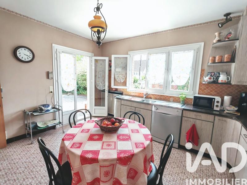Maison - 206 m² - 7 pièces