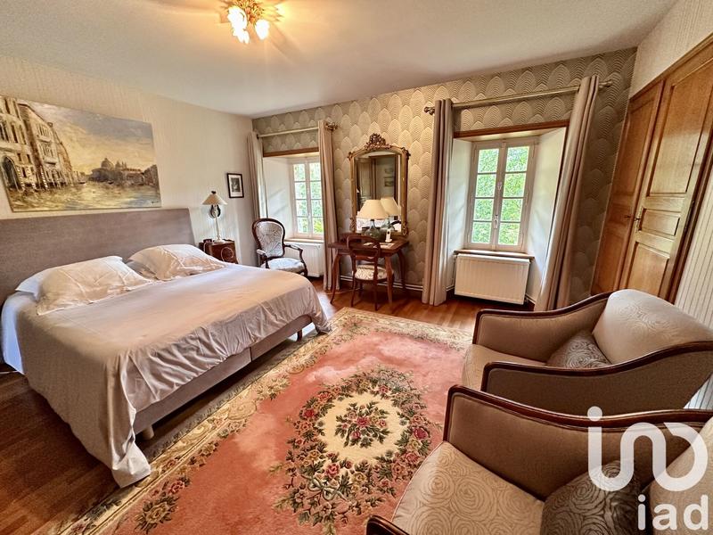 Maison - 168 m² - 7 pièces