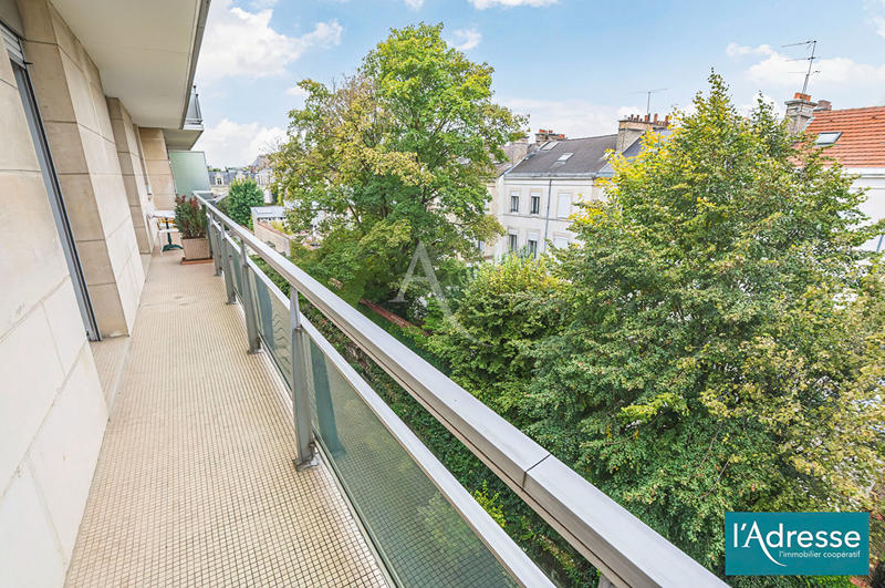 Appartement - 83 m² - 4 pièces