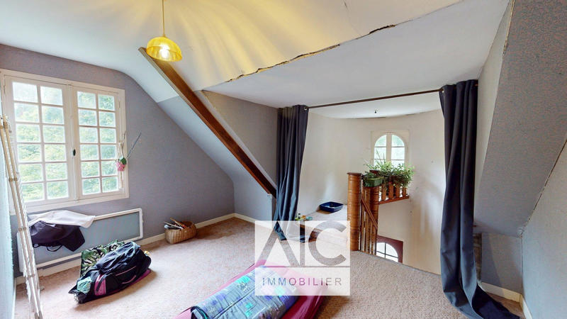 Maison - 151 m² - 6 pièces