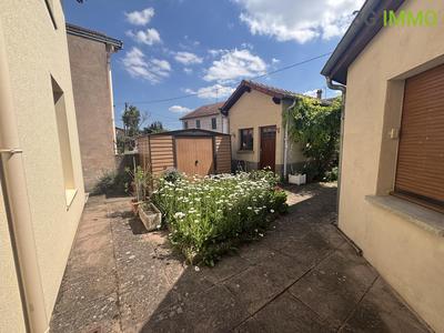 Maison - 122 m² - 5 pièces