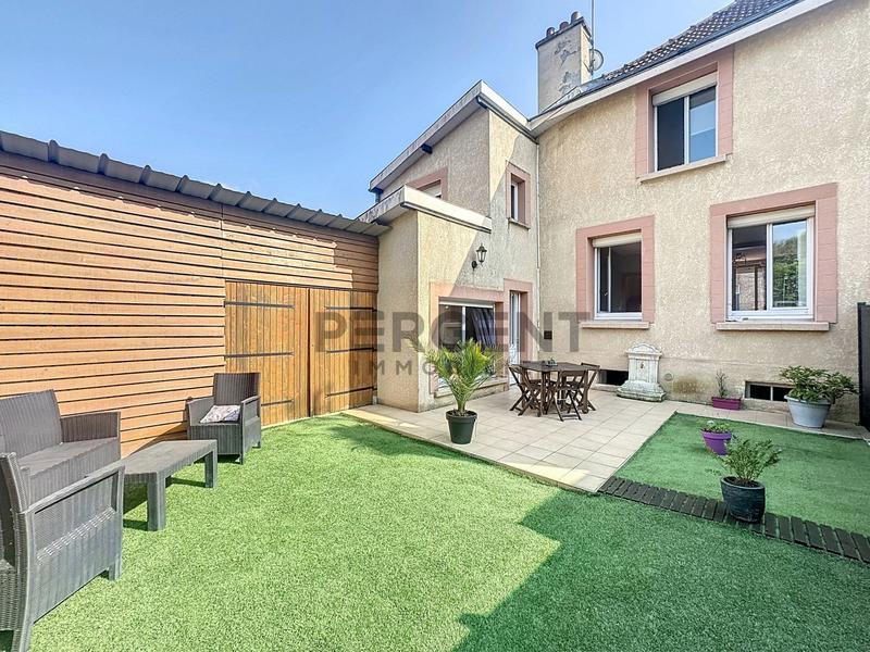 Maison - 100 m² - 5 pièces