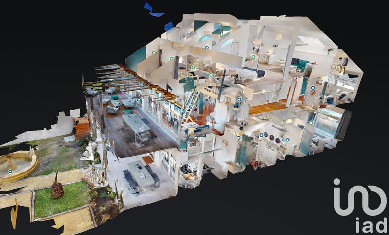 Maison - 384 m² - 19 pièces