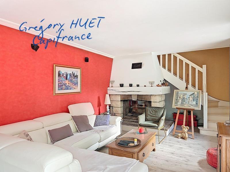 Maison - 151 m² - 8 pièces