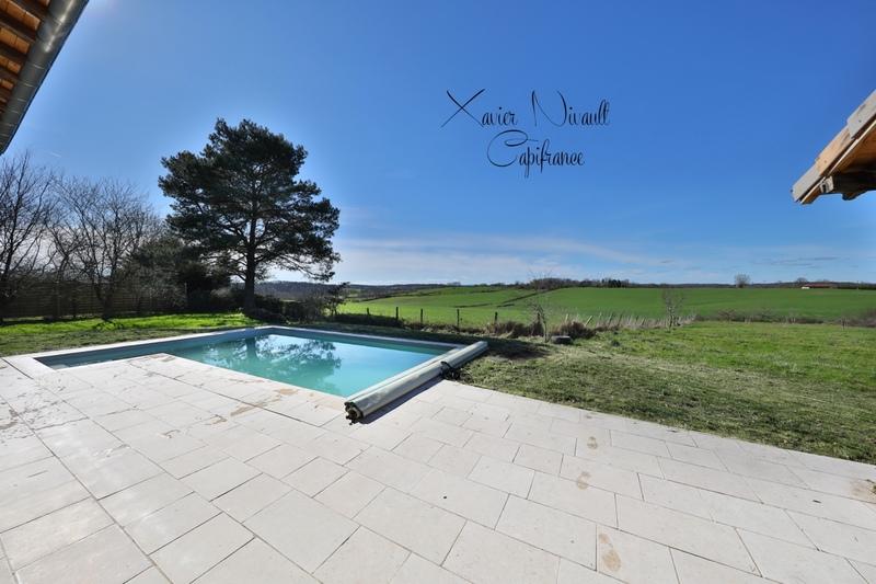 Maison - 294 m² - 11 pièces