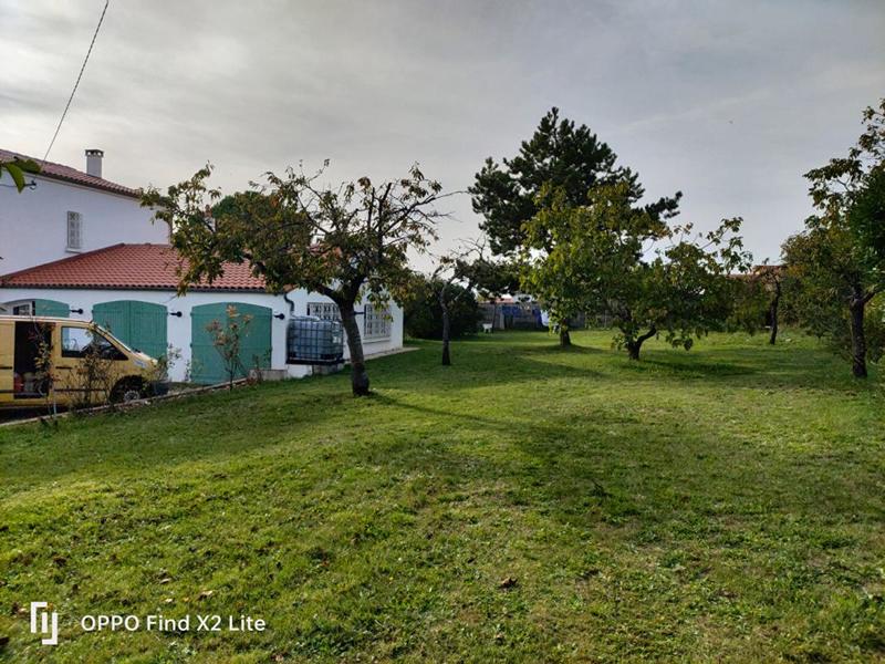 Maison - 210 m² - 12 pièces