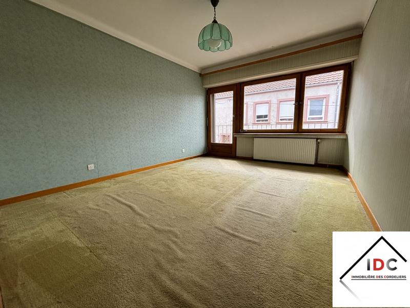 Maison - 202 m² - 6 pièces