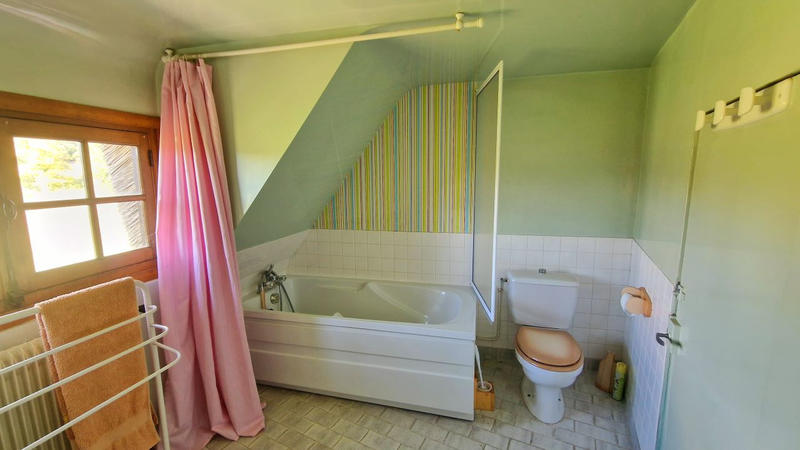 Maison - 237 m² - 8 pièces