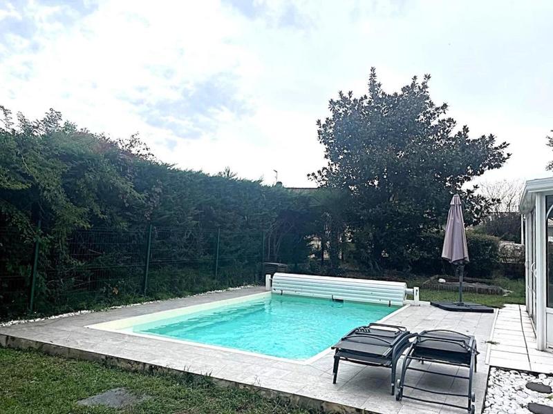 Maison - 162 m² - 6 pièces