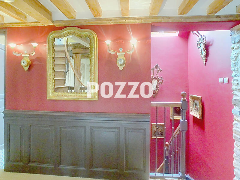 Maison - 277 m² - 6 pièces