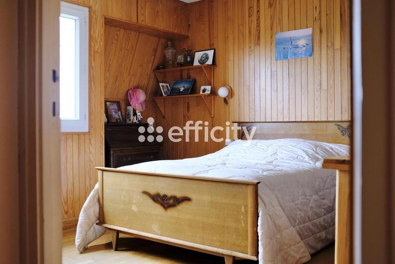 Maison - 226 m² - 15 pièces