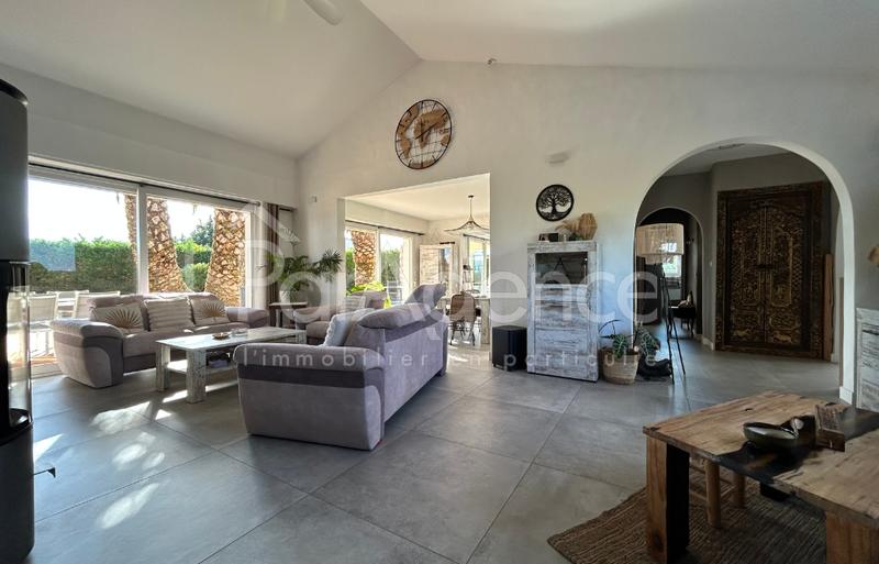 Maison - 246 m² - 6 pièces