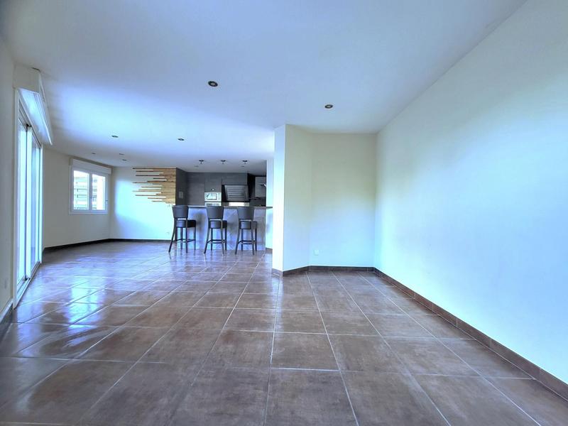 Appartement - 73 m² - 4 pièces