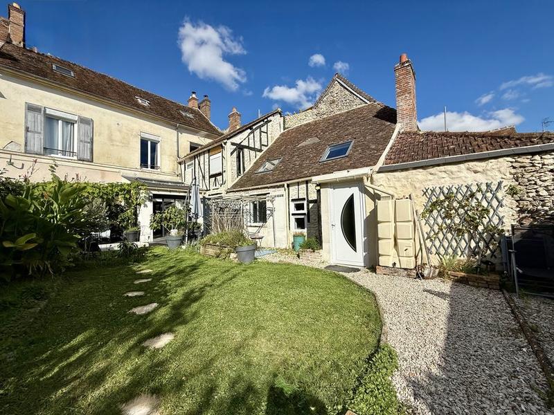 Maison de ville - 237 m² - 8 pièces