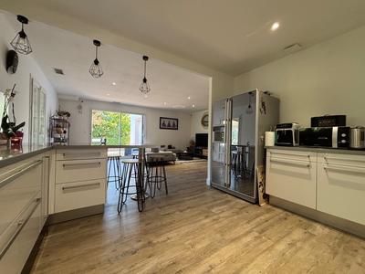 Maison - 160 m² - 5 pièces