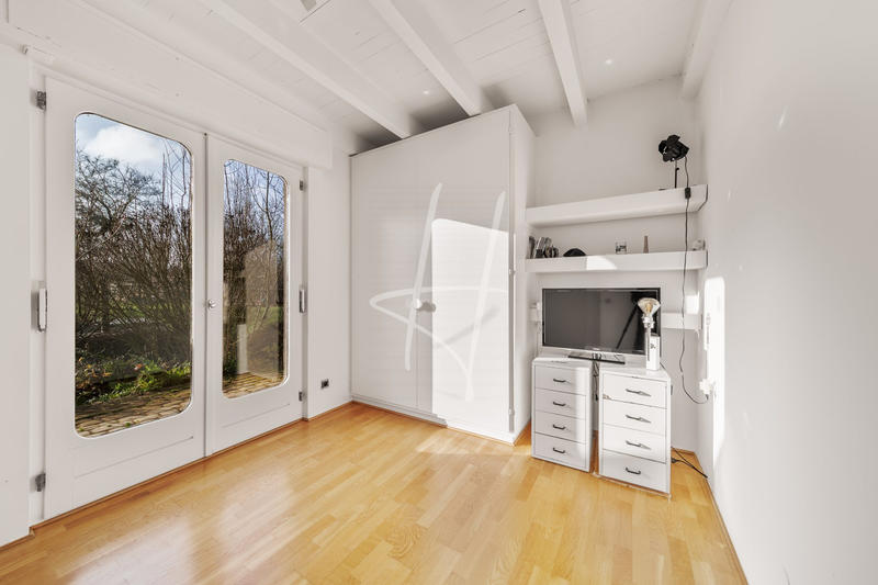 Villa - 250 m² - 9 pièces