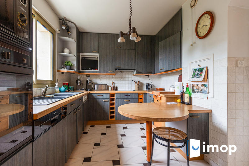 Appartement - 130 m² - 5 pièces