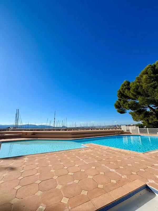 Studio - 26 m² - 1 pièce