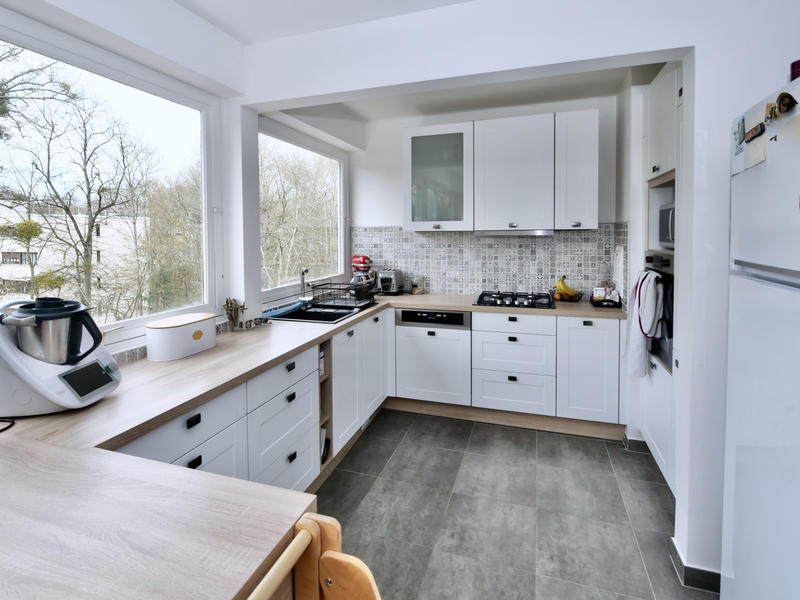 Appartement - 80 m² - 4 pièces