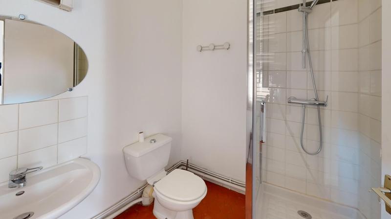 Appartement - 98 m² - 5 pièces