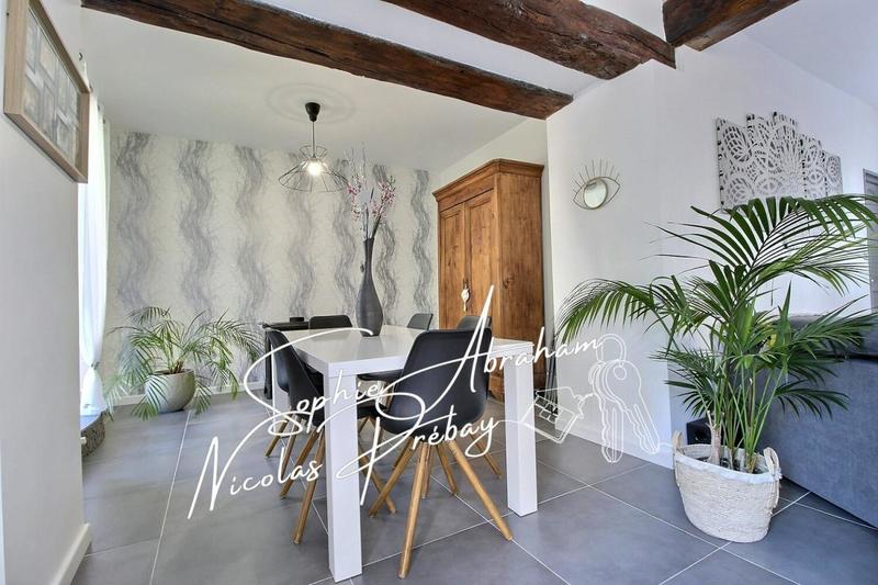 Maison - 190 m² - 6 pièces